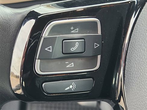 Used 2019 Volkswagen Beetle 2.0T Final Edition SEL image 26