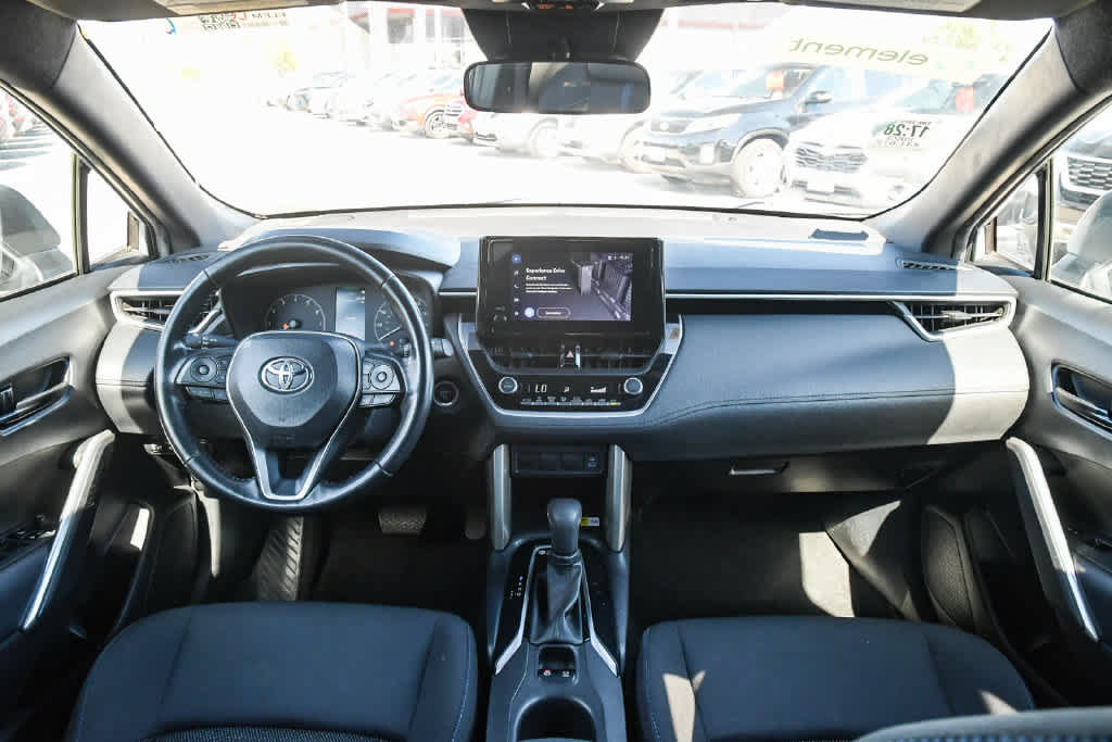 Used 2023 Toyota Corolla Cross AWD Hybrid image 14