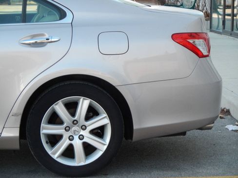 Used 2007 Lexus ES 350 w/ Premium Pkg FWD image 12
