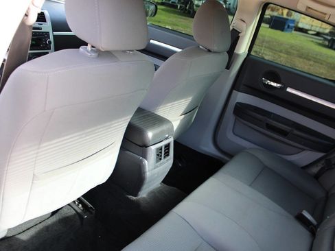 Used 2009 Dodge Charger SXT image 28