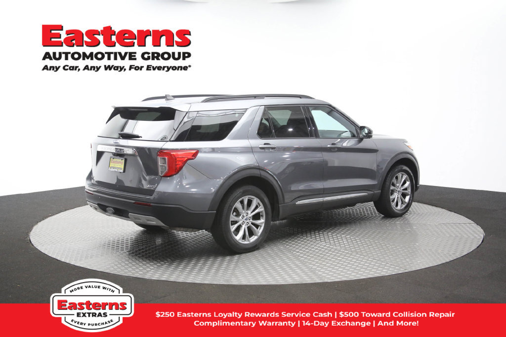 Used 2024 Ford Explorer XLT w/ Equipment Group 202A AWD/4WD image 45