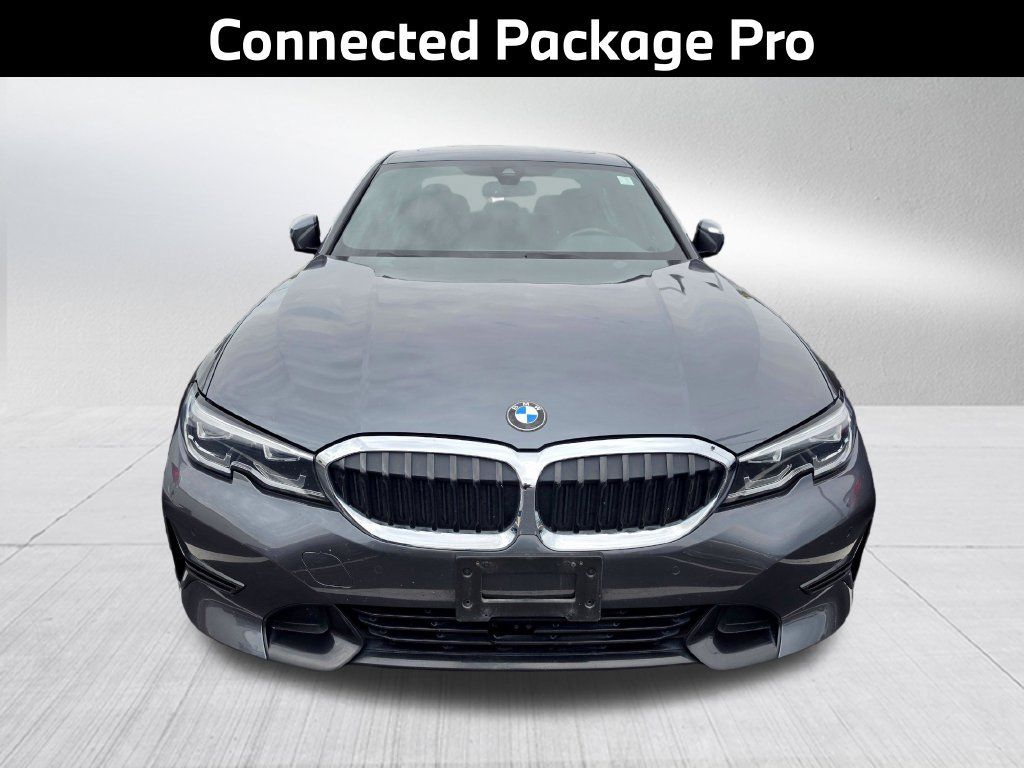 Used 2019 BMW 330i xDrive Sedan w/ Convenience Package AWD/4WD image 3