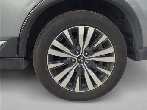 Used 2020 Mitsubishi Outlander SE FWD image 6