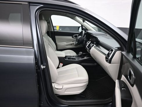 Used 2023 Kia Sorento S FWD image 55