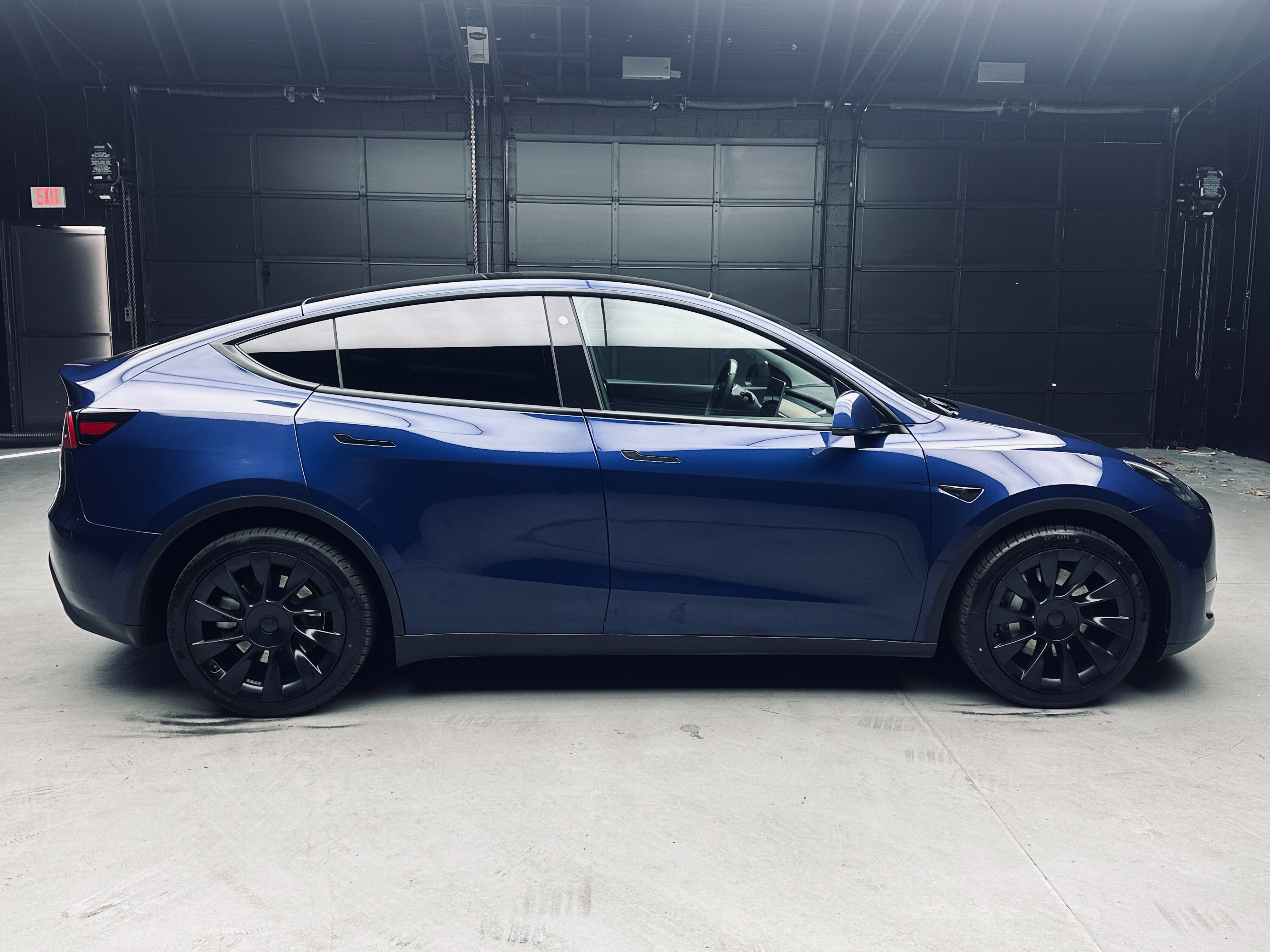 Used 2022 Tesla Model Y Long Range AWD/4WD image 8