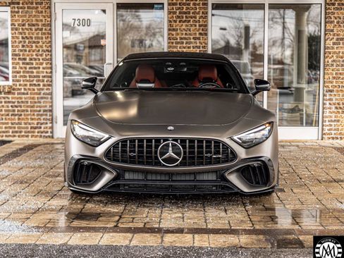 Used 2022 Mercedes-Benz SL 63 AMG 4MATIC w/ AMG Aerodynamic Package image 2