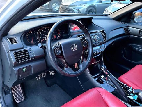 Used 2016 Honda Accord Sport image 15