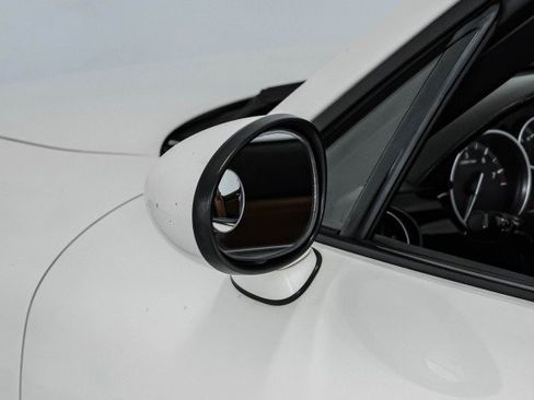 Used 2008 MAZDA MX-5 Miata Grand Touring w/ Premium Pkg RWD image 32