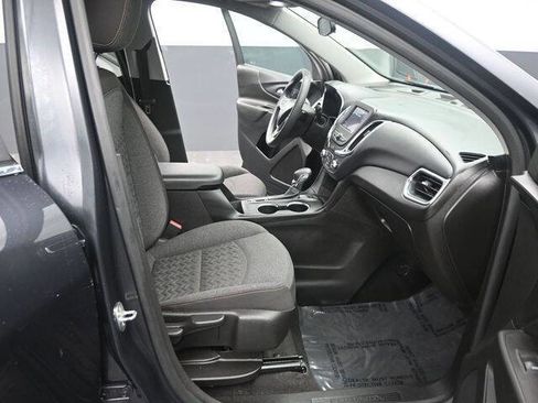 Used 2022 Chevrolet Equinox LT image 17