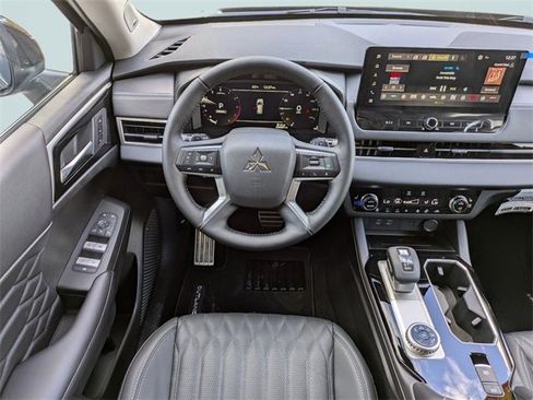 New 2026 Mitsubishi Outlander SEL image 20