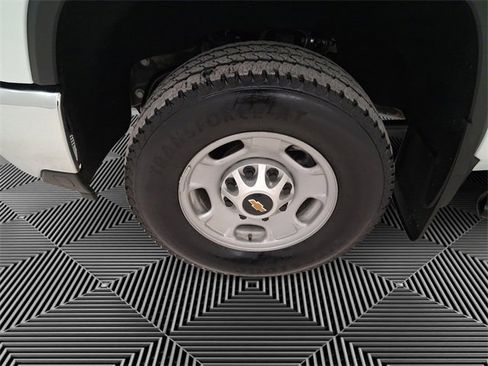 Used 2025 Chevrolet Silverado 2500 W/T w/ WT Convenience Package image 9