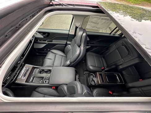 New 2026 Lincoln Aviator Reserve AWD/4WD image 6