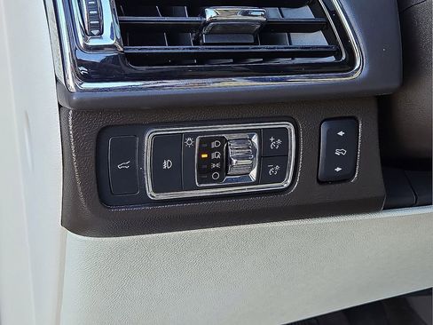 Used 2023 Lincoln Navigator Black Label AWD/4WD image 24