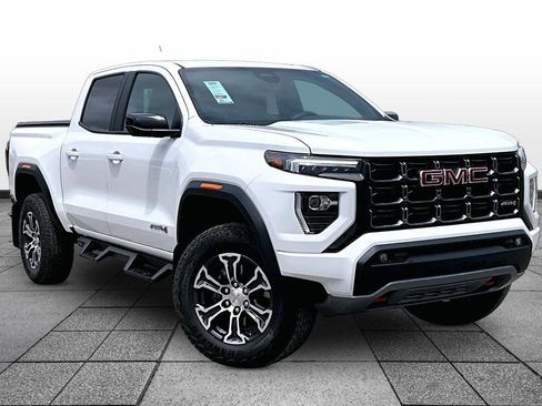 Used 2023 GMC Canyon AT4 w/ AT4 Premium Package AWD/4WD image 2