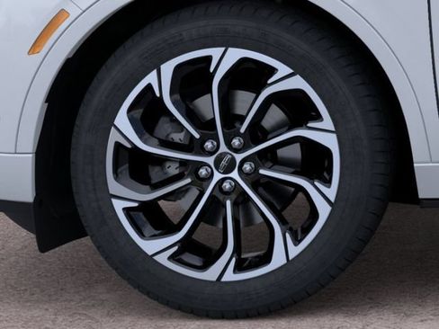 New 2024 Lincoln Nautilus Reserve w/ Equipment Group 202A AWD/4WD image 19