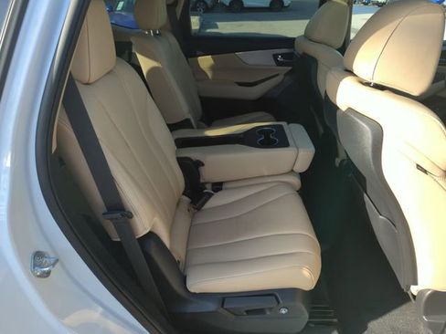 Certified 2023 Acura MDX FWD w/ Technology Package image 32