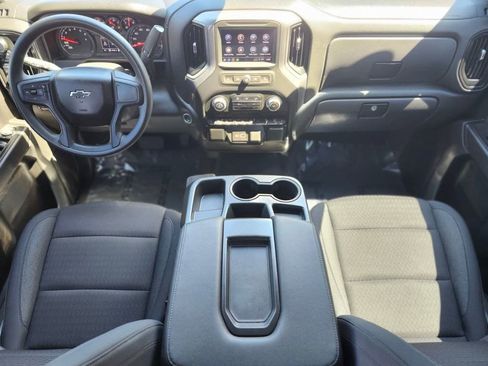 Used 2025 Chevrolet Silverado 1500 Custom Trail Boss w/ Turbomax Blackout Package AWD/4WD image 10
