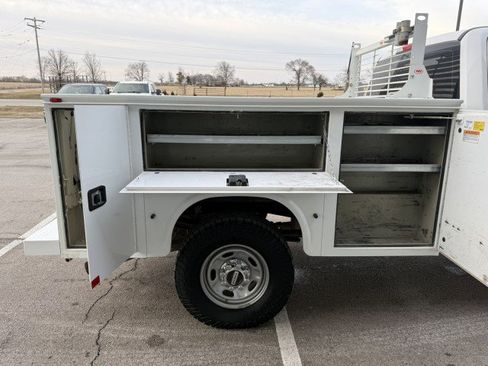 Used 2019 Ford F250 XL w/ XL Value Package image 13