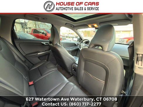 Used 2016 Volvo XC60 T6 Platinum image 42