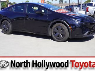 Used 2025 Toyota Prius LE FWD video 1