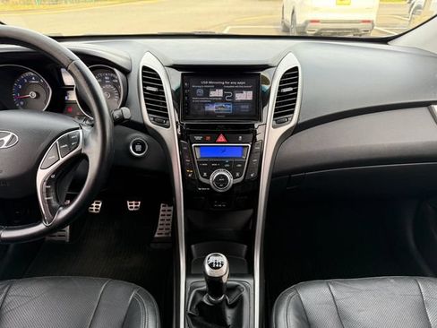 Used 2014 Hyundai Elantra GT w/ Option Group 03 FWD image 21