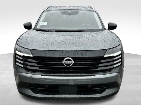 New 2026 Nissan Kicks SV w/ SV Premium Package image 2