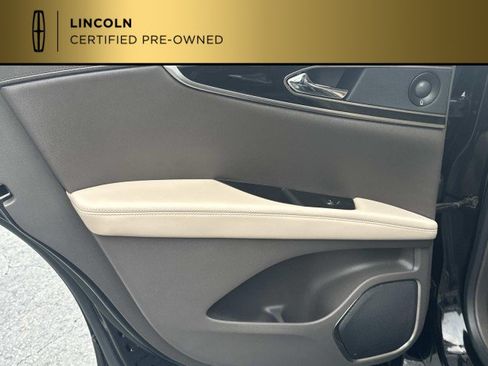 Certified 2021 Lincoln Nautilus Reserve w/ Cargo Utility Package AWD/4WD image 22