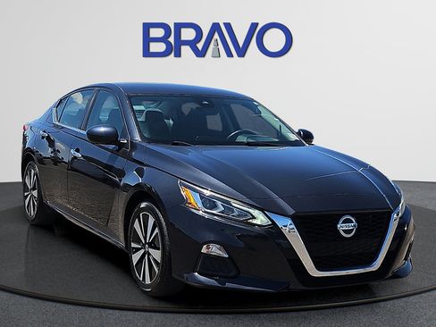 Used 2021 Nissan Altima 2.5 SV FWD image 6