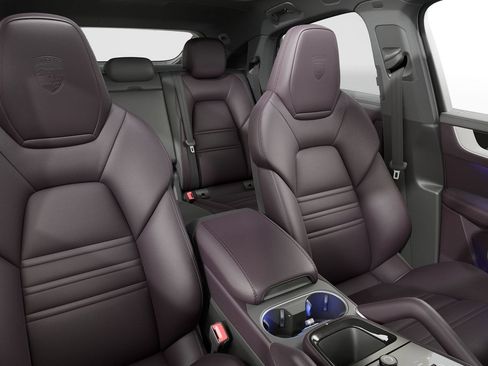 Certified 2026 Porsche Cayenne Coupe AWD/4WD image 6