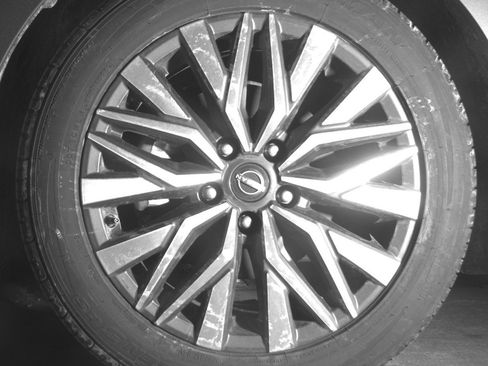 Used 2025 Nissan Altima 2.5 SV image 12