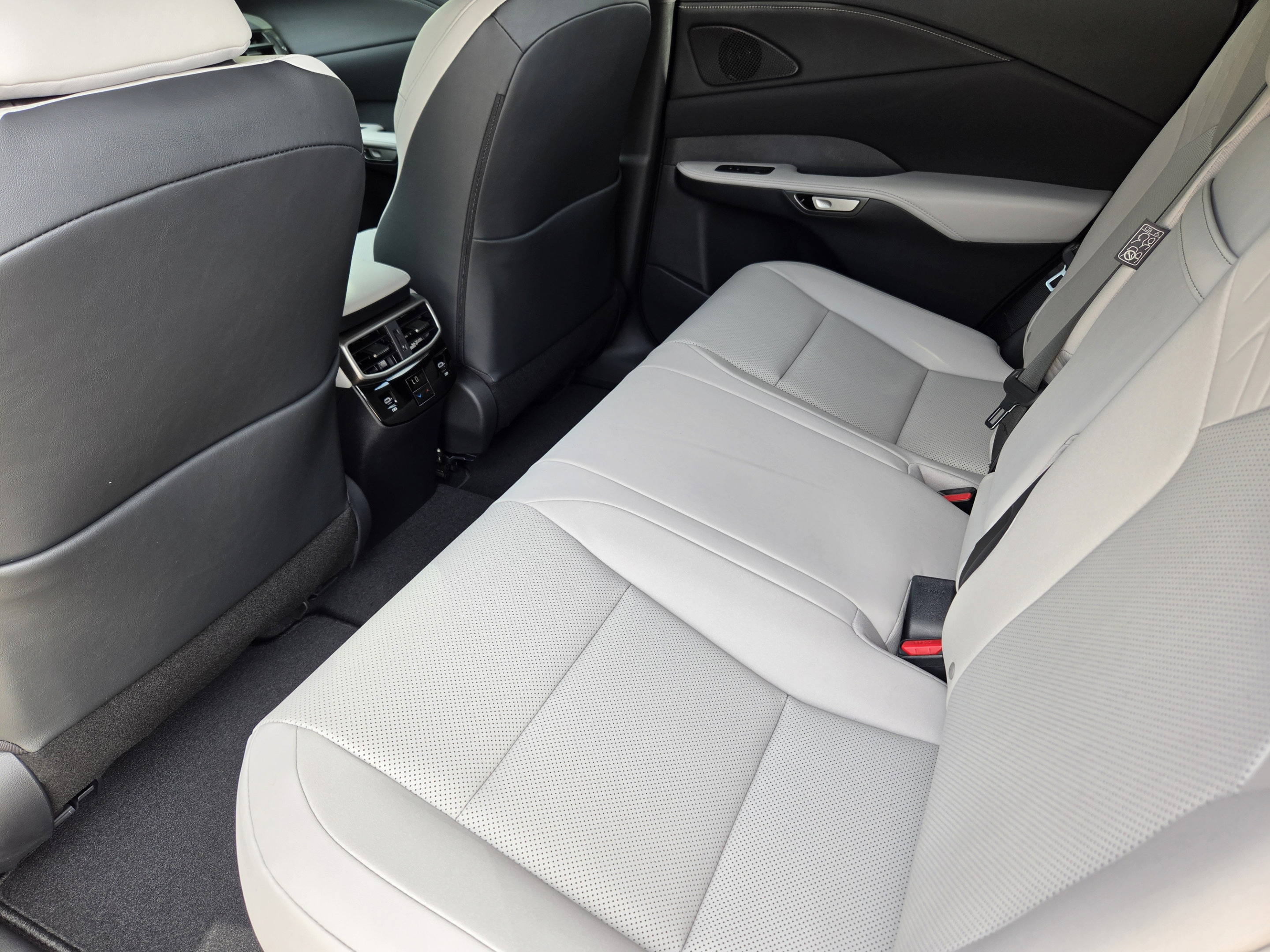 New 2026 Lexus RX 350 Premium w/ Convenience Package AWD/4WD image 18