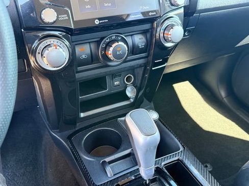 Used 2022 Toyota 4Runner TRD Off-Road image 21