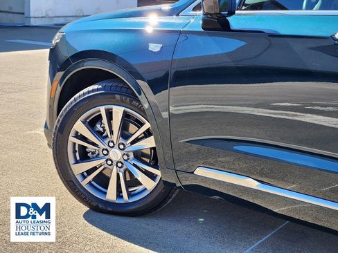 Used 2024 Cadillac XT6 Premium Luxury w/ Technology Package image 16