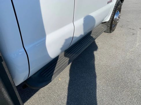 Used 2003 Ford F350 162  W.B. 4D image 23