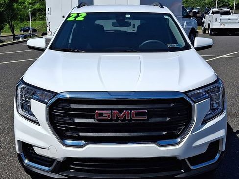 Used 2022 GMC Terrain SLE w/ Driver Convenience Package AWD/4WD image 2