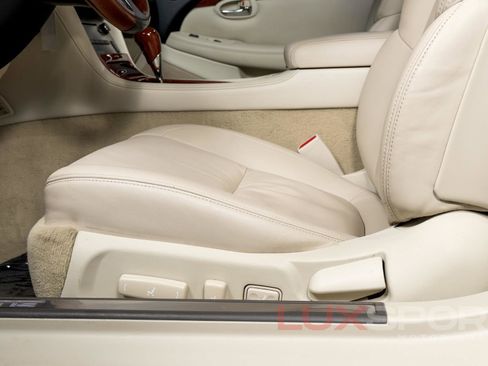 Used 2010 Lexus SC 430 Convertible image 22