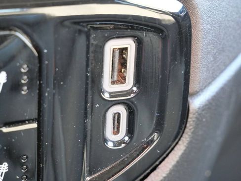 Used 2025 Chevrolet Silverado 2500 LT w/ Convenience Package AWD/4WD image 51