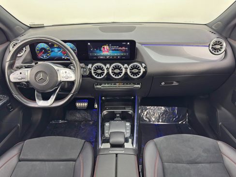 Used 2022 Mercedes-Benz GLA 250 GLA 250 w/ Premium, AMG Line & image 12