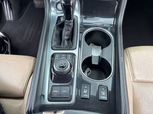 Used 2016 Nissan Maxima 3.5 SL FWD image 17
