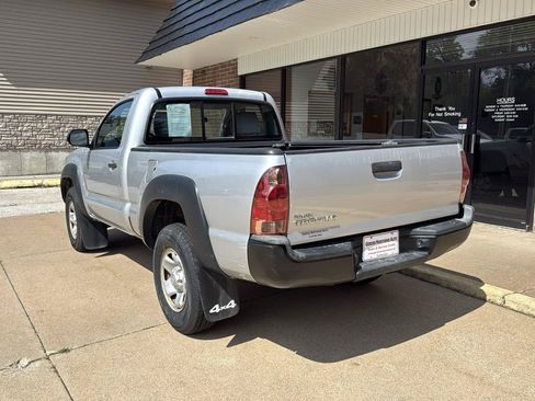 Used 2012 Toyota Tacoma 4x4 Regular Cab image 5