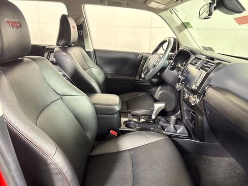 Used 2022 Toyota 4Runner TRD Off-Road Premium AWD/4WD image 14