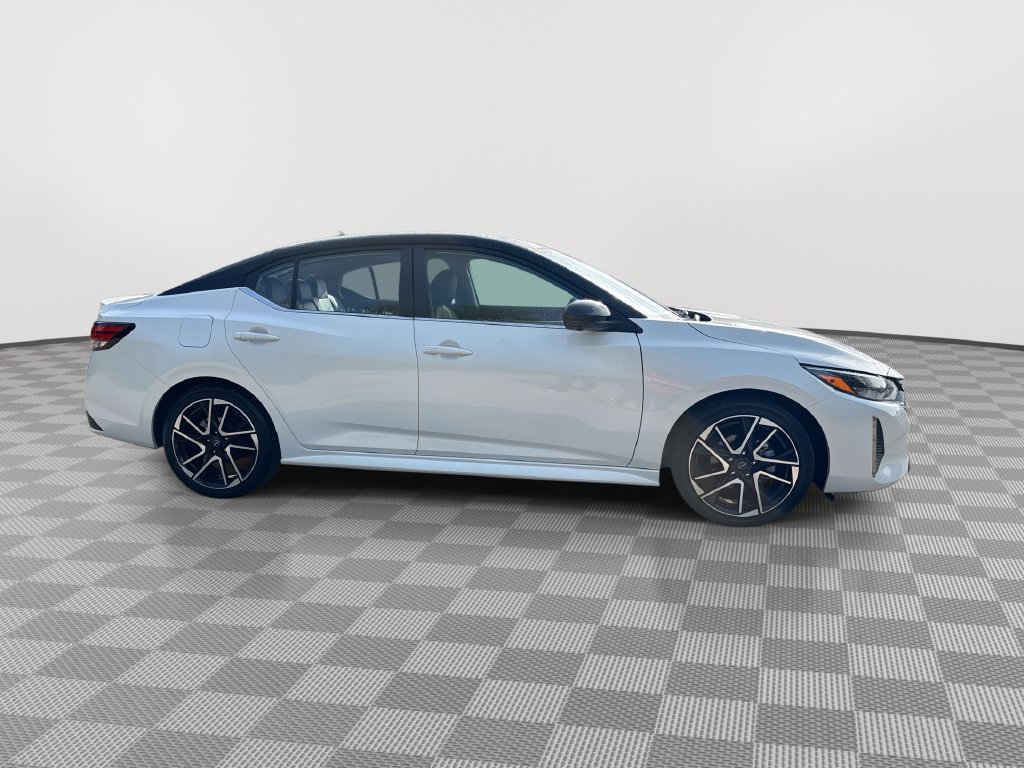 Certified 2025 Nissan Sentra SR w/ SR Premium Package FWD image 14