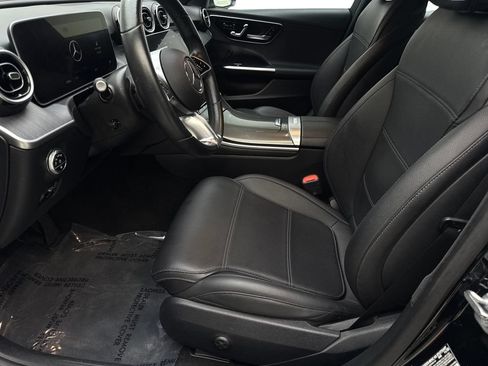 Used 2024 Mercedes-Benz C 300 Sedan image 25