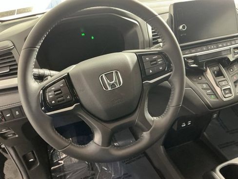 Certified 2025 Honda Odyssey EX-L image 19