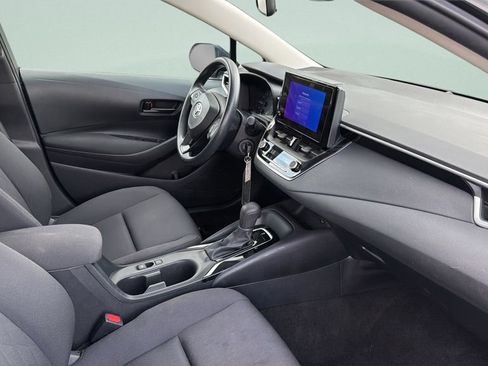 Used 2024 Toyota Corolla LE FWD image 28