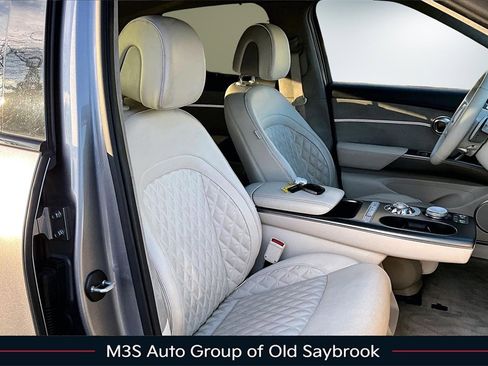 Used 2023 Genesis GV60 Performance image 29