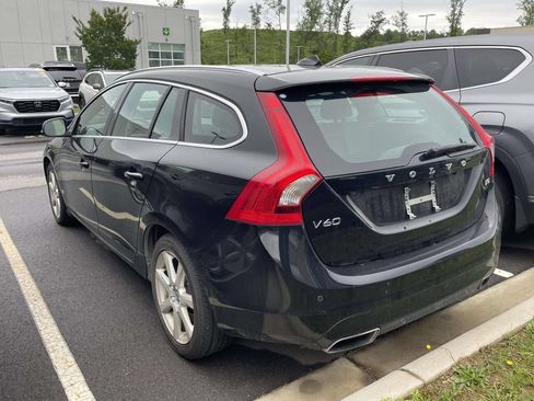 Used 2017 Volvo V60 T5 Platinum FWD image 3