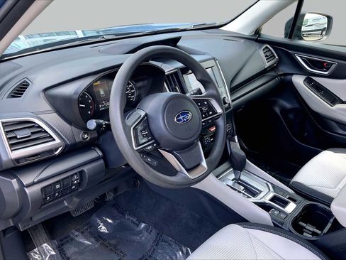 Used 2023 Subaru Forester AWD/4WD image 17