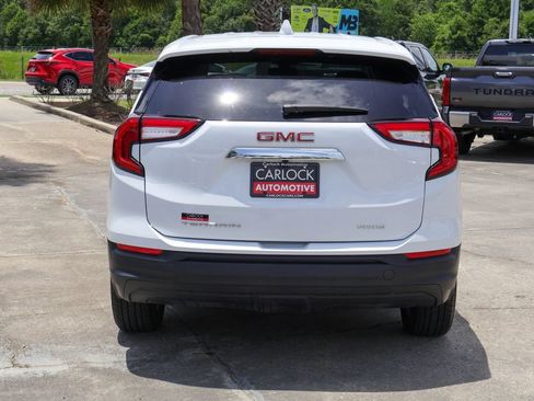 Used 2024 GMC Terrain SLE AWD/4WD image 22