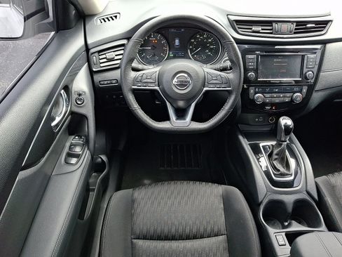 Used 2019 Nissan Rogue SV AWD/4WD image 11